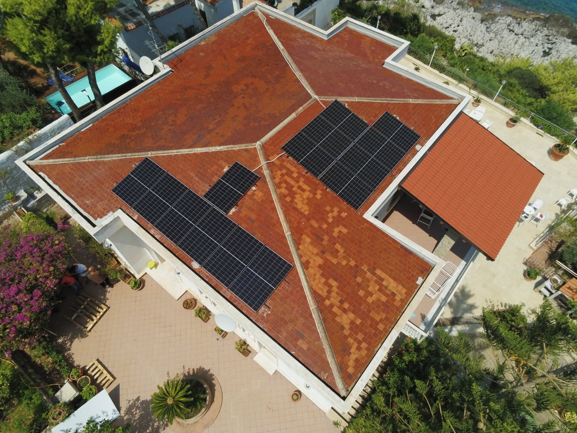 Impianto fotovoltaico da 6,3kW e batteria da 10kWh